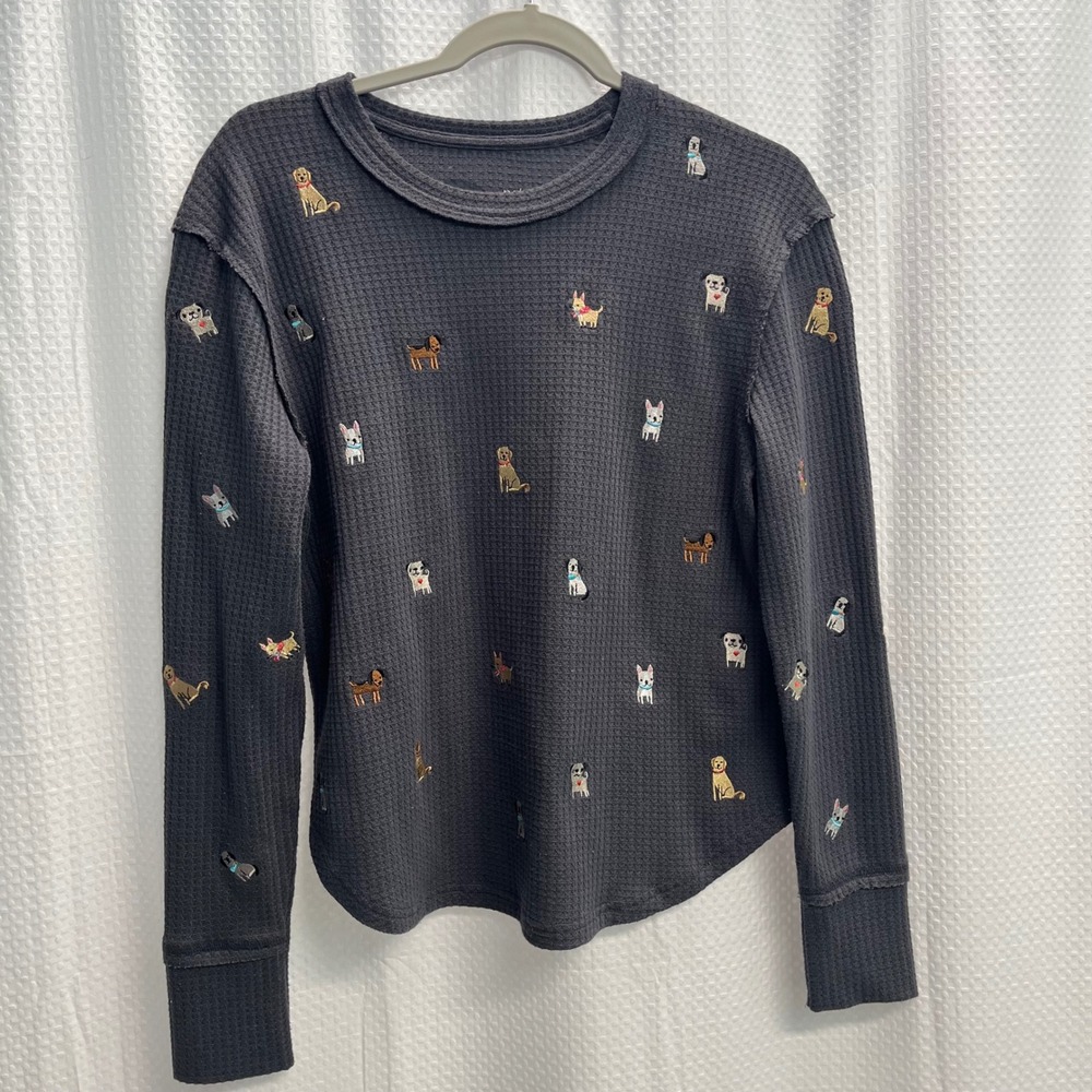 Natural Life Womens Small Grey Waffle Knit Thermal Embroidered Dogs Pattern Top